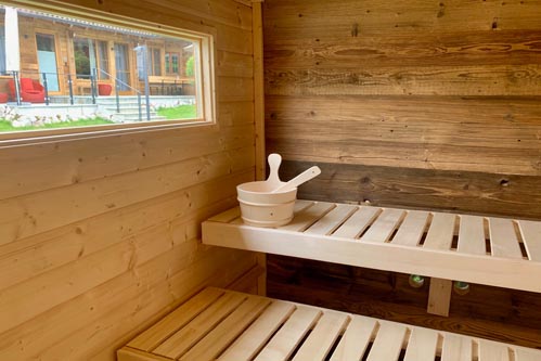 Ferienwohnung Seeheimat | Liegeflächen der hauseigenen Sauna
